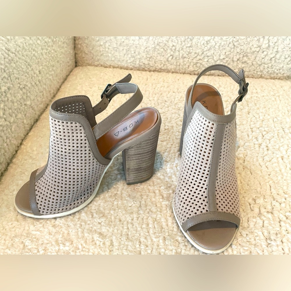 Grey open toed 3 inch block heel